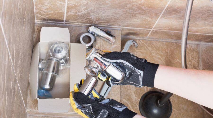 Professional gutter cleaning in Dana, IL
